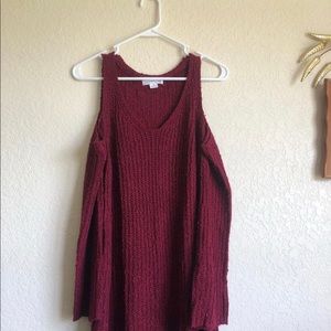 LIKE NEW Boutique Cold Shoulder Knit Top